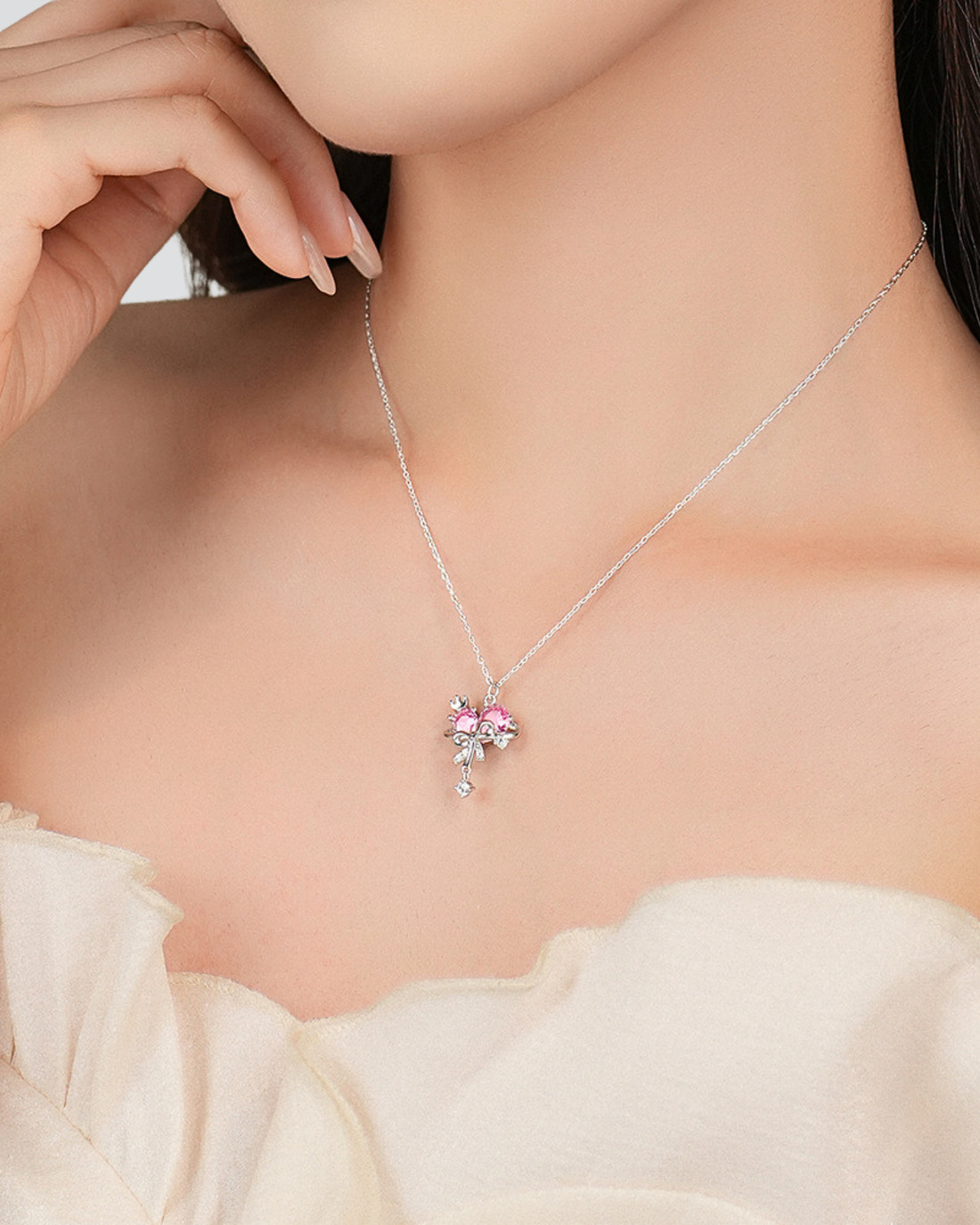 Pretty In Bling Necklace