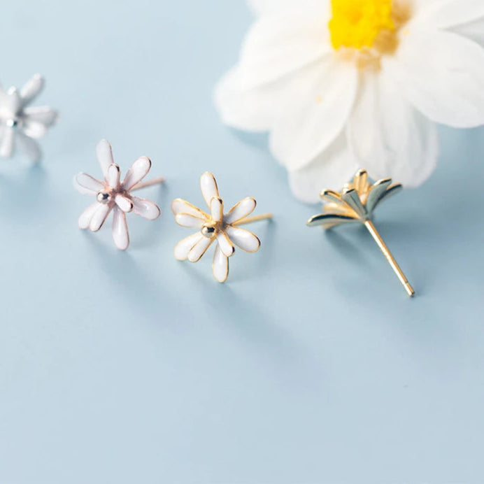 Fluttering Daisies Studs