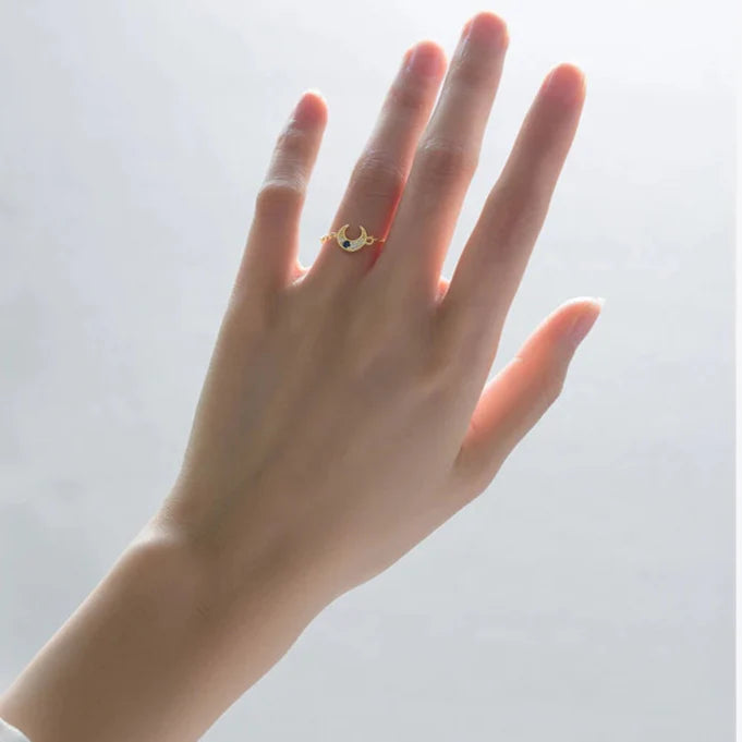 Mysterious Moon Chain Ring