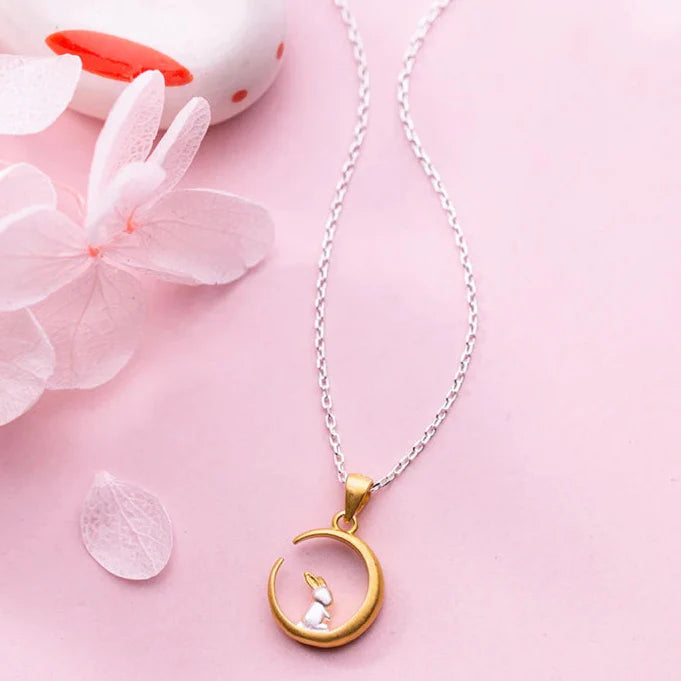 The Lucky Hopper Minimal Necklace