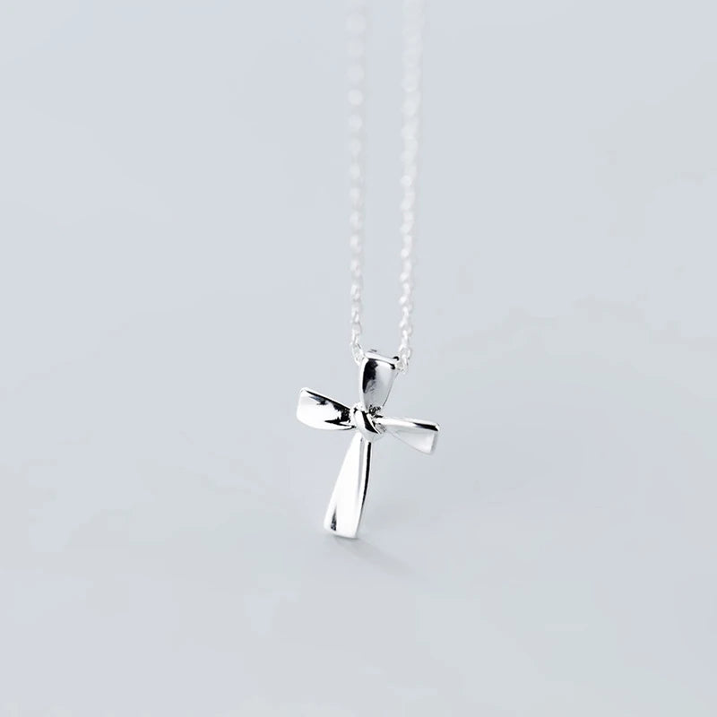 Minimal Cross Necklace