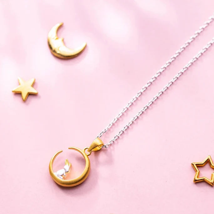 The Lucky Hopper Minimal Necklace