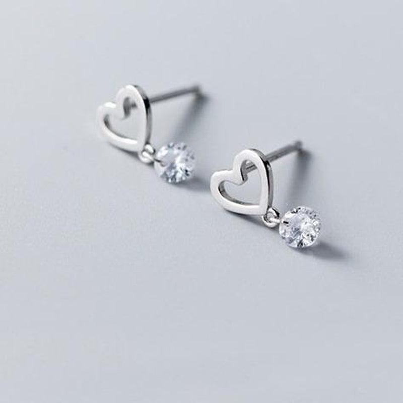 Swaying Solitaire On Heart Minimal Studs - Blinglane