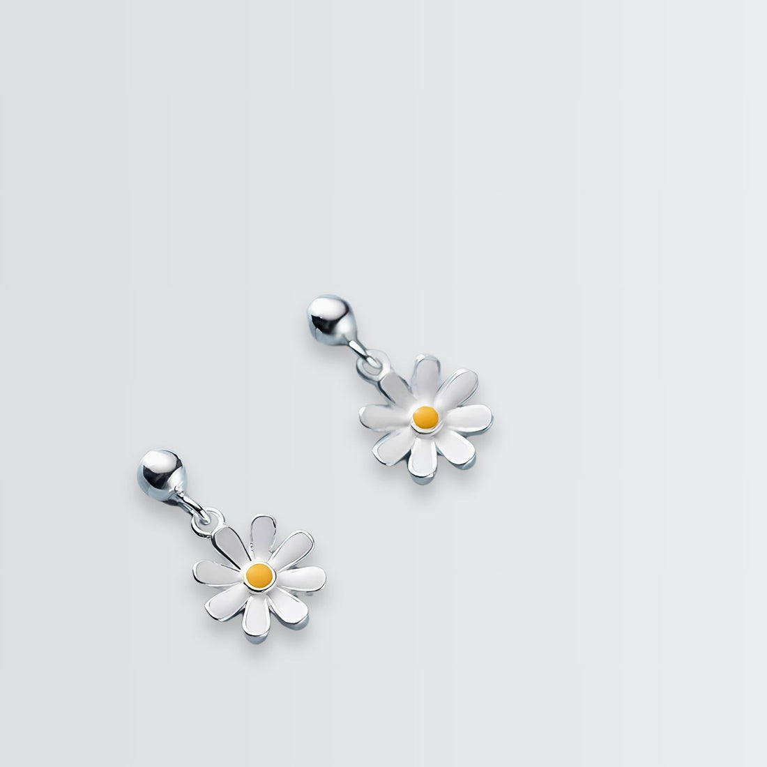 Breezy Daisy Minimal Drop Studs