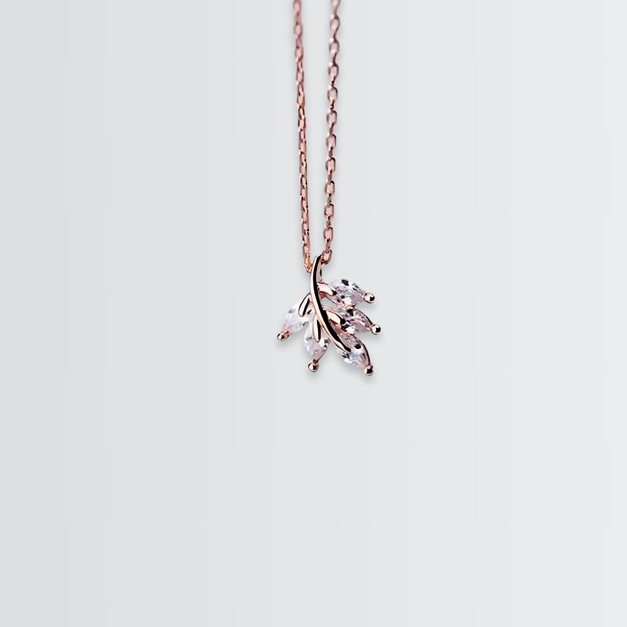 Swanky Leaf Minimal Necklace