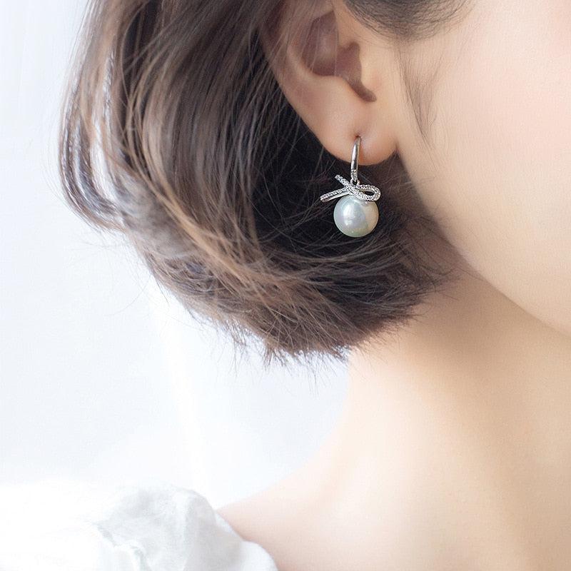 Adorable Curves Drop Earrings