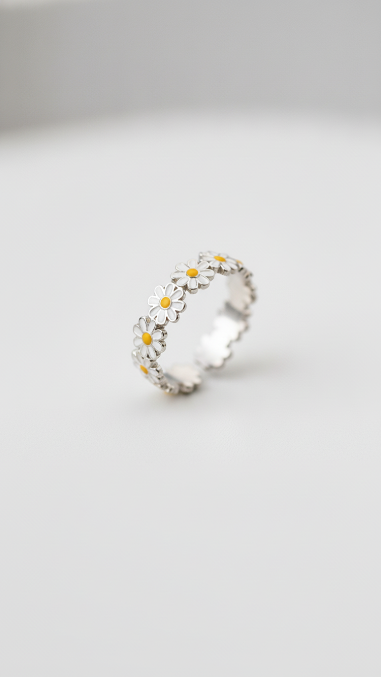 The Blooming Daisy Ring