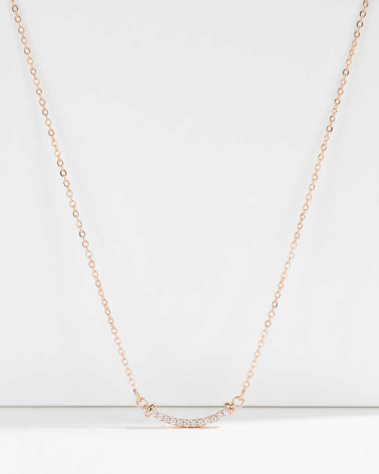 Luxe Line Minimal Necklace