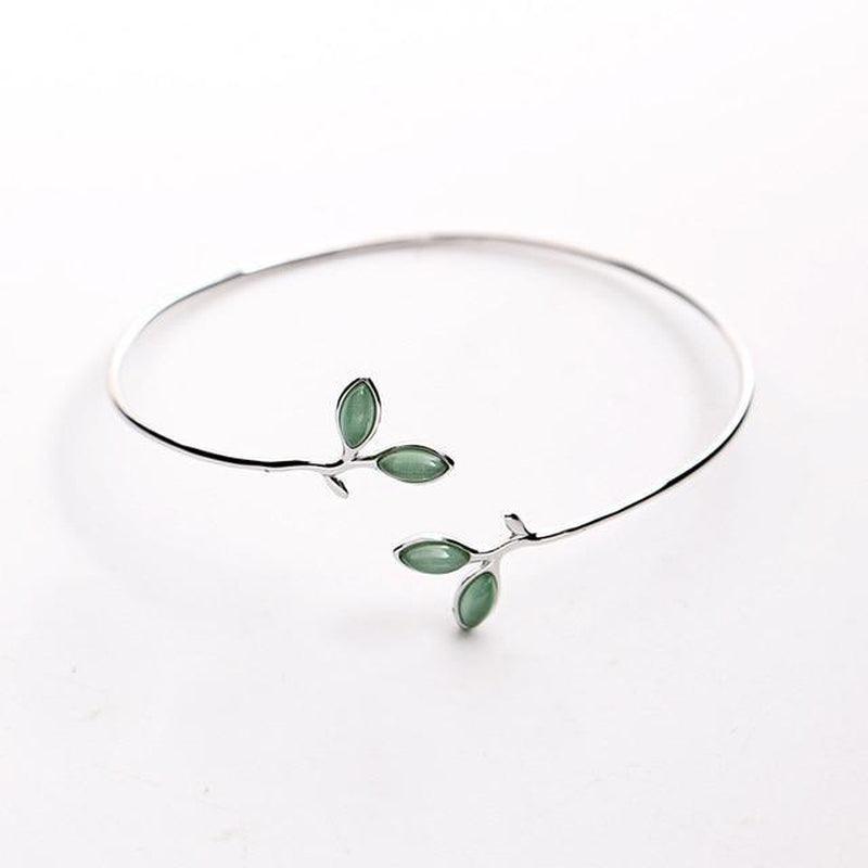 Star | Jewelry | Signed Star Molded Plastic Green Leaf Bracelet Brooch Set  Vintage | Poshmark