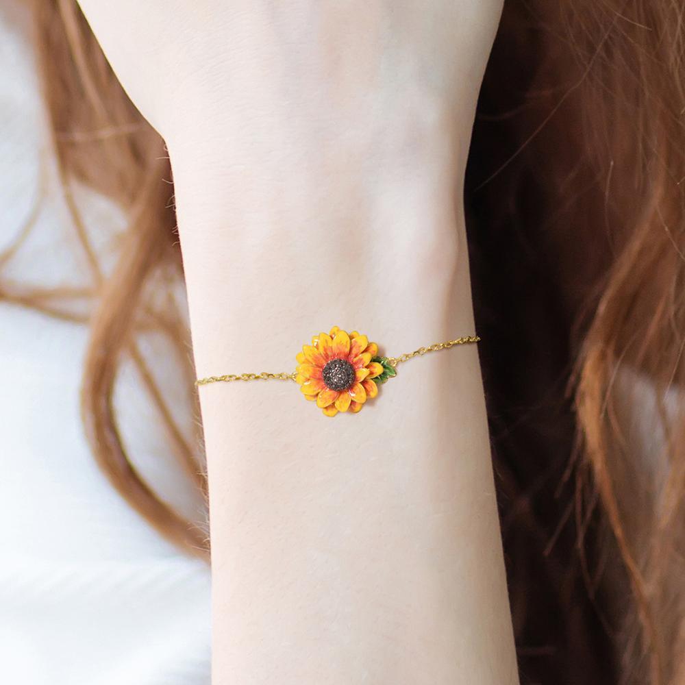 Luxe Lively Sunflower Bracelet - Blinglane