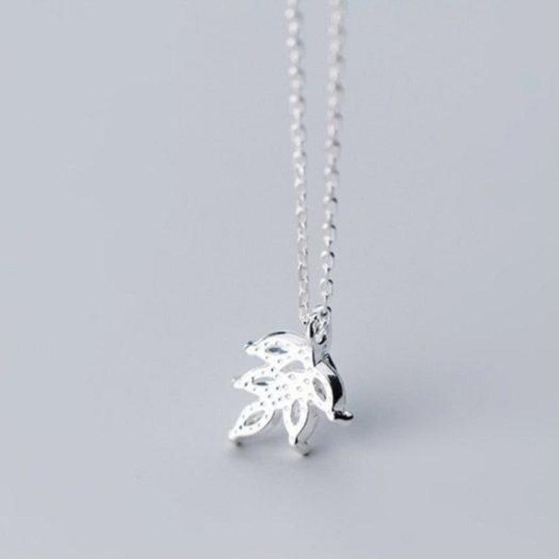Swanky Leaf Minimal Necklace - Blinglane